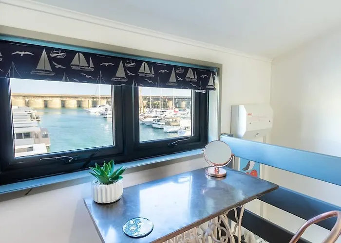 Harbour Hideaway - Free Parking